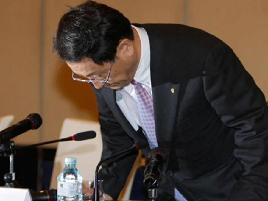 Toyoda_akio_apologize_toyota.png