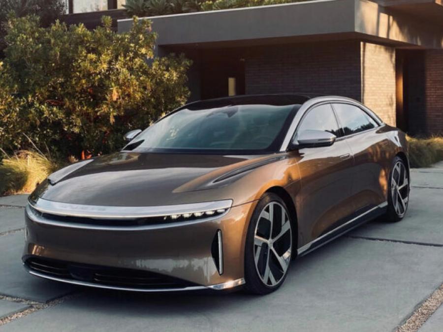 lucid_air_motortrend.jpg